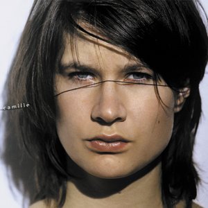 日本巨乳人妖射精视频
